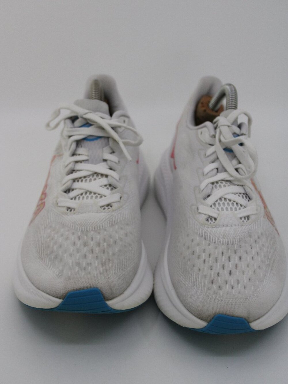 Hoka Mach 6 Women Running Shoes SZ 8.5B White Lace Up Cushion Comfort Sneakers